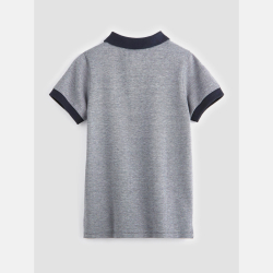 بلوزة قطن مدروزة.