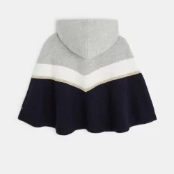 Cape à capuche en tricot