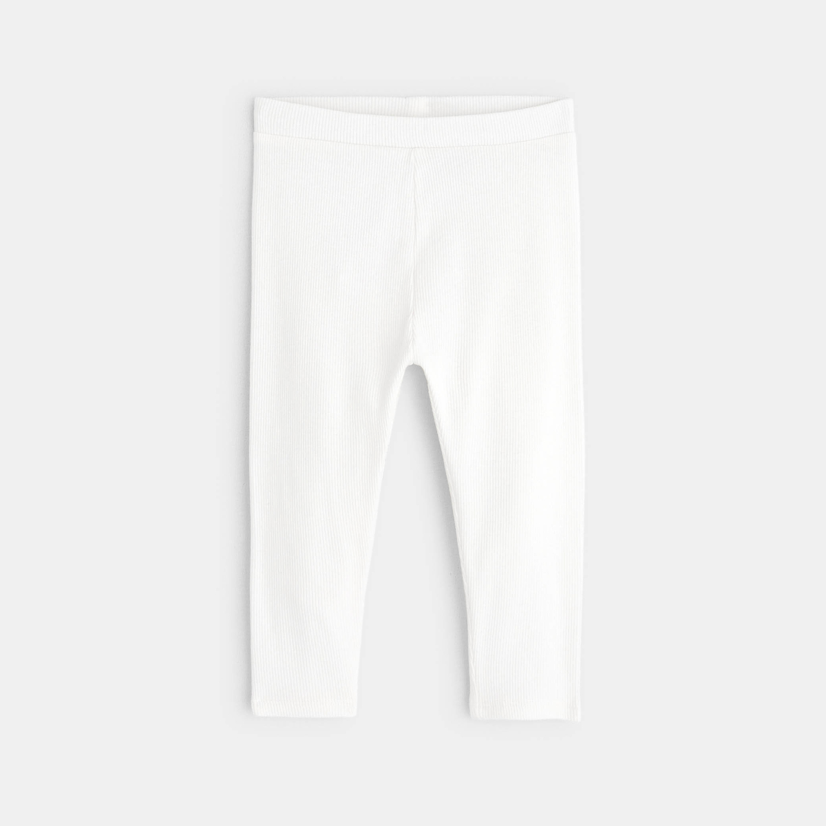 طماق بيضاء سادة للفتيات الصغيرات طماق بيضاء سادة للفتيات الصغيرات