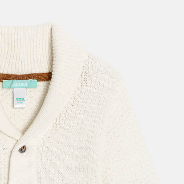 كارديغان تريكو بأزرار باللون الأبيض للأولاد الصغار كارديغان تريكو بأزرار باللون الأبيض للأولاد الصغار