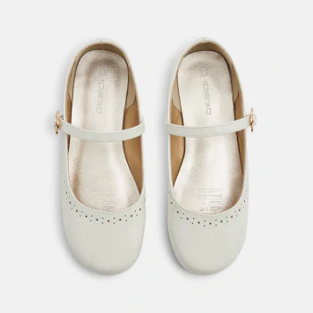 حذاء باليرينا أنيق لامع باللون الأبيض للفتيات