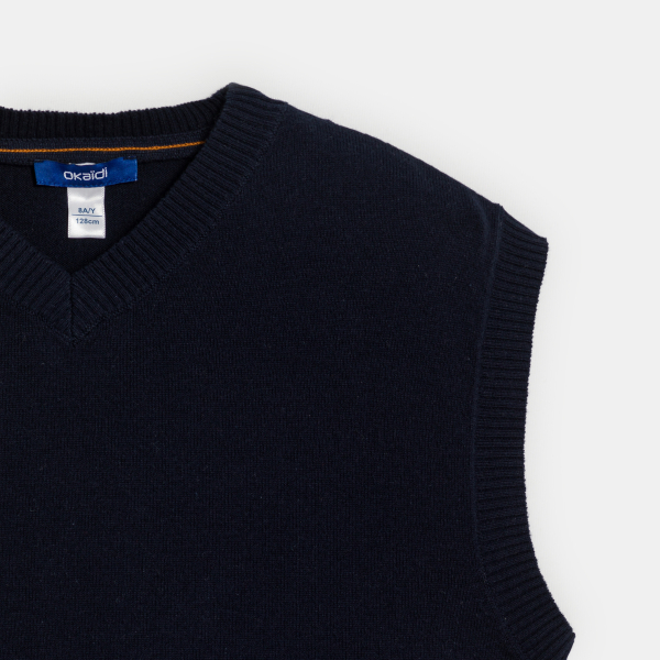 قميص تحتاني بياقة مثلثة باللون الأزرق البحري للأولاد قميص تحتاني بياقة مثلثة باللون الأزرق البحري للأولاد