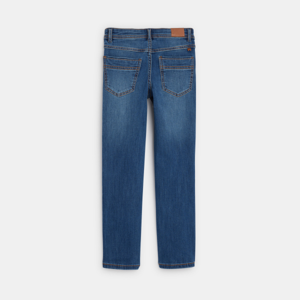 بنطلون جينز بقصة واسعة ومتين جدًا، باللون الأزرق للأولاد بنطلون جينز بقصة واسعة ومتين جدًا، باللون الأزرق للأولاد