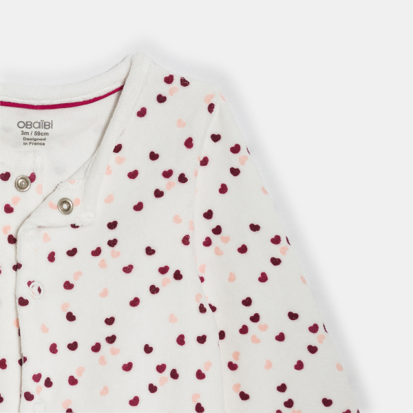 بدلة نوم مخملية مزينة بقلوب باللون الوردي للفتيات الصغيرات (مجموعة من 2) بدلة نوم مخملية مزينة بقلوب باللون الوردي للفتيات الصغيرات (مجموعة من 2)