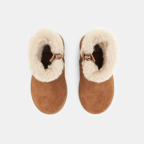 حذاء بوت من الجلد مبطّن بالفرو باللون البني للفتيات الصغيرات حذاء بوت من الجلد مبطّن بالفرو باللون البني للفتيات الصغيرات