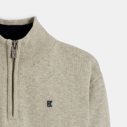 بلوفر بياقة عالية باللون...