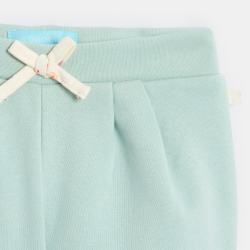 بنطلون من الصوف الناعم...