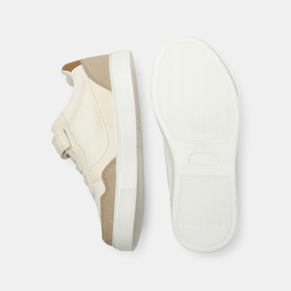 Baskets chic beige garçon Baskets chic beige garçon