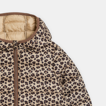 سُترة خفيفة ومبطنة بقلنسوة بطبعة جلد الفهد للفتيات