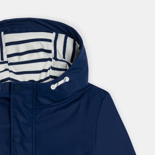 سويت شيرت بغطاء رأس باللون الأزرق الداكن للأولاد. سويت شيرت بغطاء رأس باللون الأزرق الداكن للأولاد.