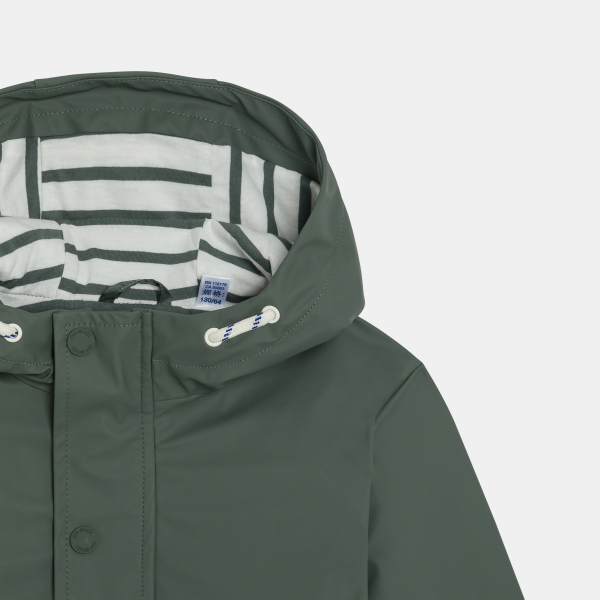 سترة بقلنسوة مشمّعة ومقاومة للماء باللون الأخضر الكاكي للأولاد.