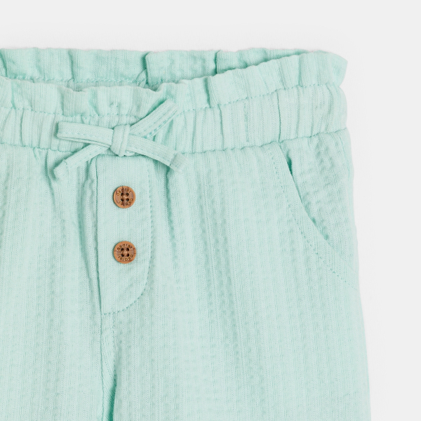 شورت قطن فاخر باللون الأزرق الفاتح للفتيات الصغيرات شورت قطن فاخر باللون الأزرق الفاتح للفتيات الصغيرات