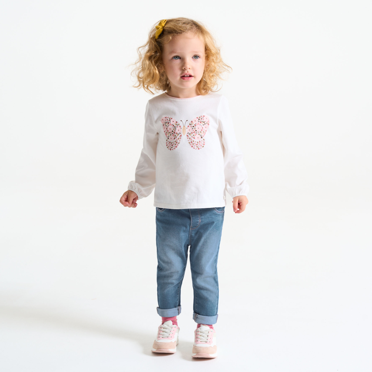 بنطال ترنج باللون الأزرق للفتيات الصغيرات بنطال ترنج باللون الأزرق للفتيات الصغيرات