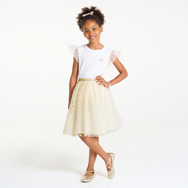 تنورة واسعة بيضاء مطرز للفتيات تنورة واسعة بيضاء مطرز للفتيات