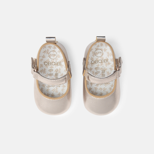 حذاء باليرينة أنيق لامع، للطفلة الصغيرة حذاء باليرينة أنيق لامع، للطفلة الصغيرة