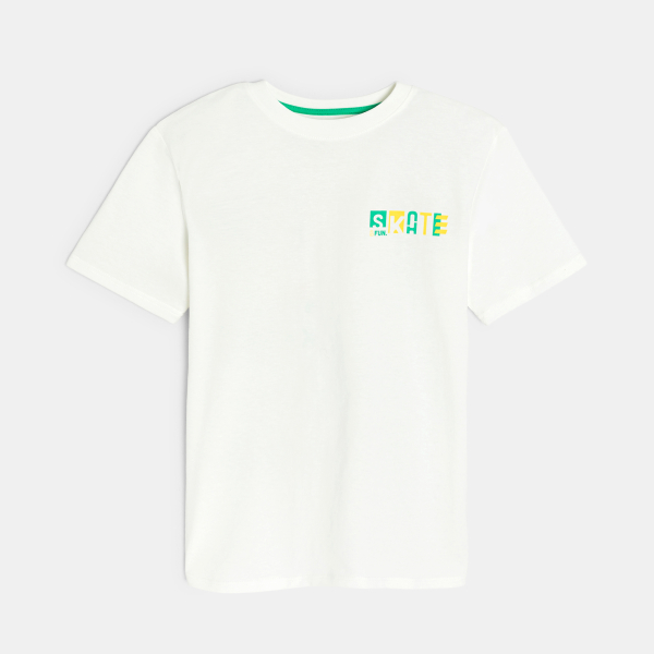 تيشيرت بأكمام قصيرة أبيض للأولاد مرسوم عليه لوح تزلج تيشيرت بأكمام قصيرة أبيض للأولاد مرسوم عليه لوح تزلج