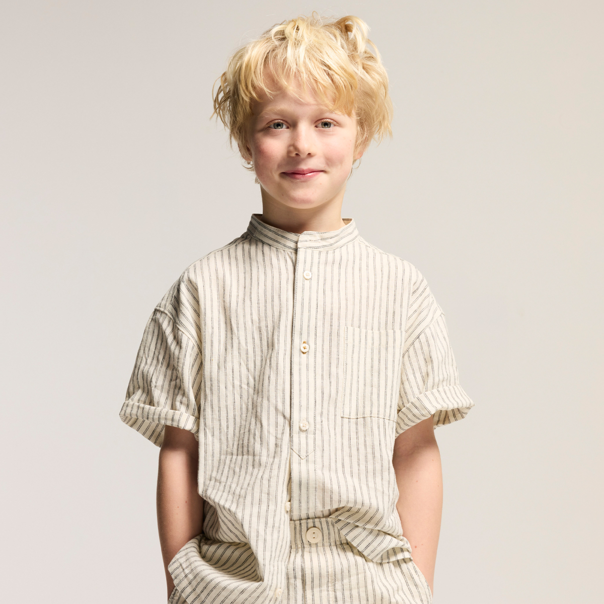 Chemise manches courtes en lin rayé beige Garçon Chemise manches courtes en lin rayé beige Garçon