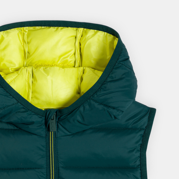 سترة بدون أكمام وبغطاء رأس، اللون أخضر غامق سترة بدون أكمام وبغطاء رأس، اللون أخضر غامق