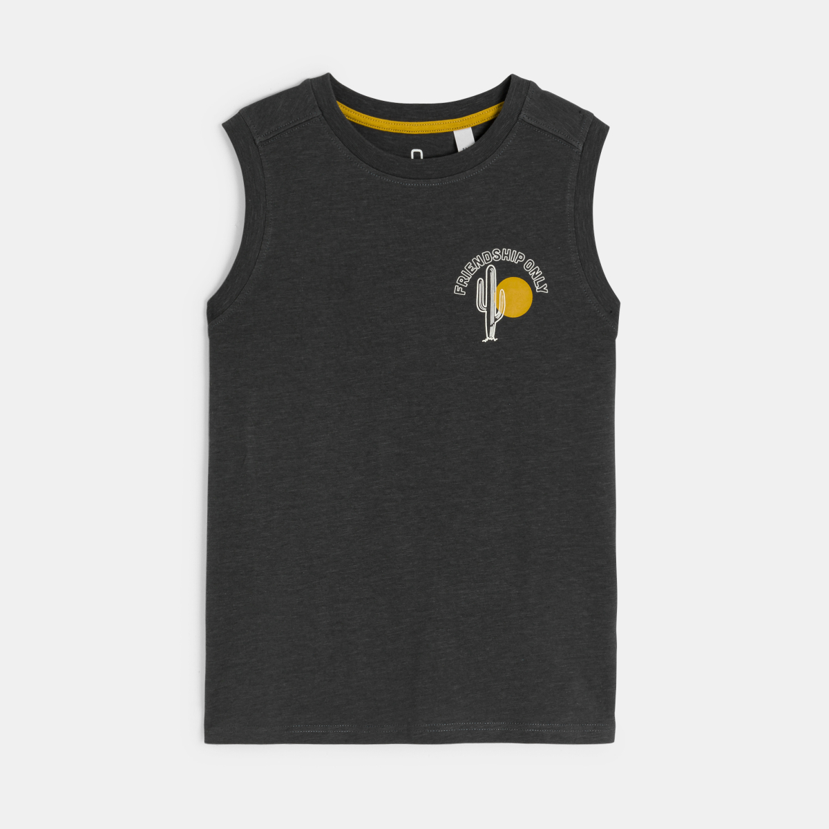 قميص داخلي رمادي داكن وعليه رسالة للأولاد قميص داخلي رمادي داكن وعليه رسالة للأولاد