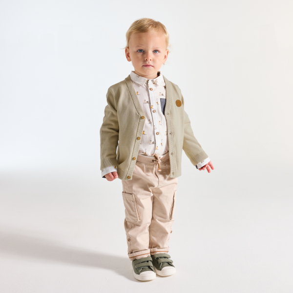 جيليه منسوج من التريكو، للأطفال الرضع. جيليه منسوج من التريكو، للأطفال الرضع.