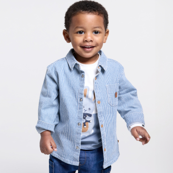 قميص فوقي مخطط باللون الأزرق للأولاد الصغار