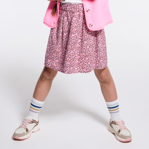 تنورة وردية اللون انسيابية مطبوع عليها صورة فهد، للفتيات تنورة وردية اللون انسيابية مطبوع عليها صورة فهد، للفتيات