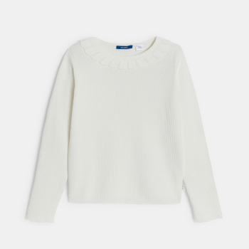 كنزة باللون الأبيض للفتيات