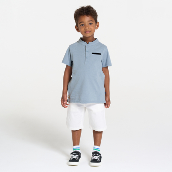 قميص بولو أزرق فاتح بأكمام قصيرة للأولاد