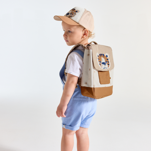 حقيبة ظهر النمر، باللون البني للأطفال الصغار حقيبة ظهر النمر، باللون البني للأطفال الصغار