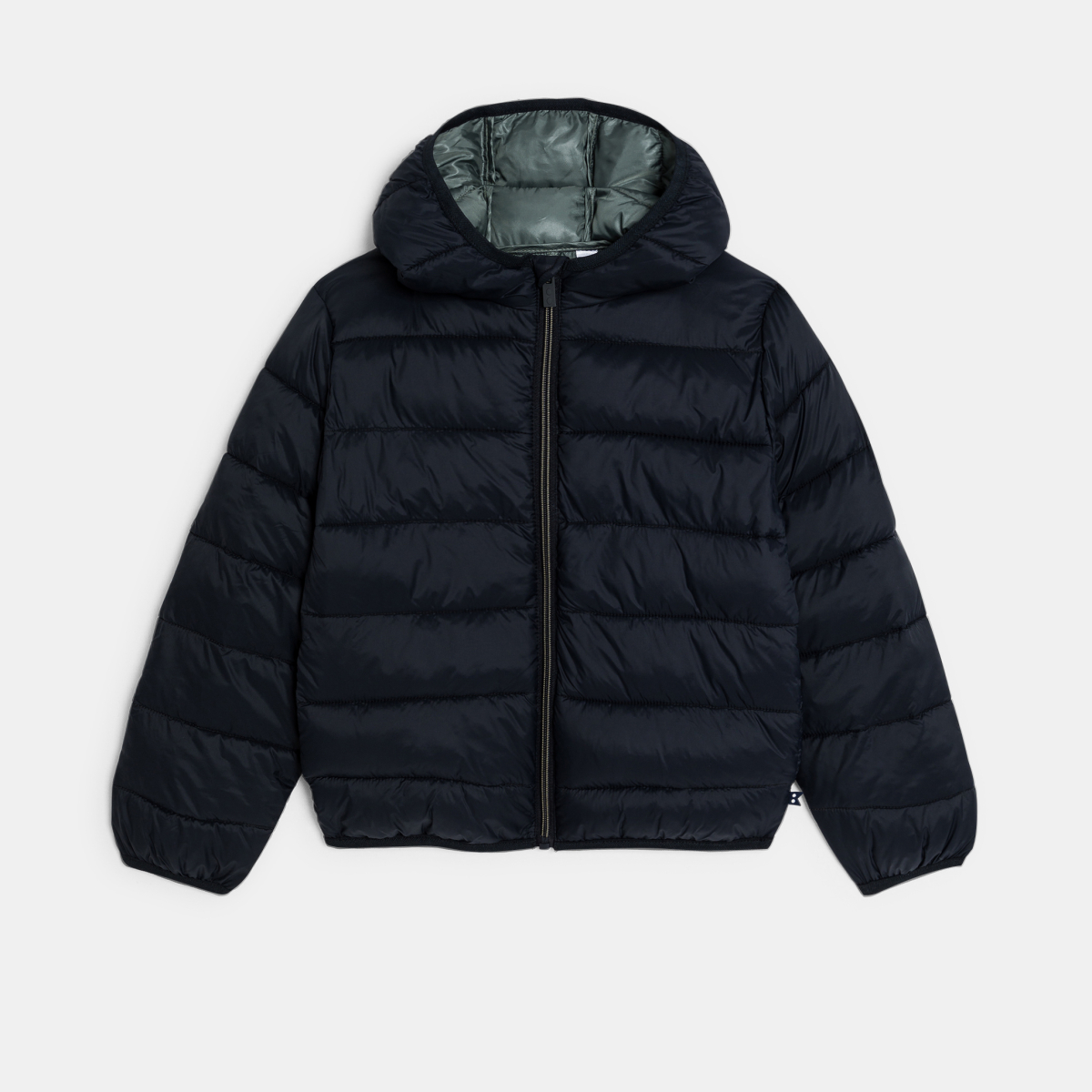 معطف منفوخ باللون الرمادي الداكن، للفتيان معطف منفوخ باللون الرمادي الداكن، للفتيان