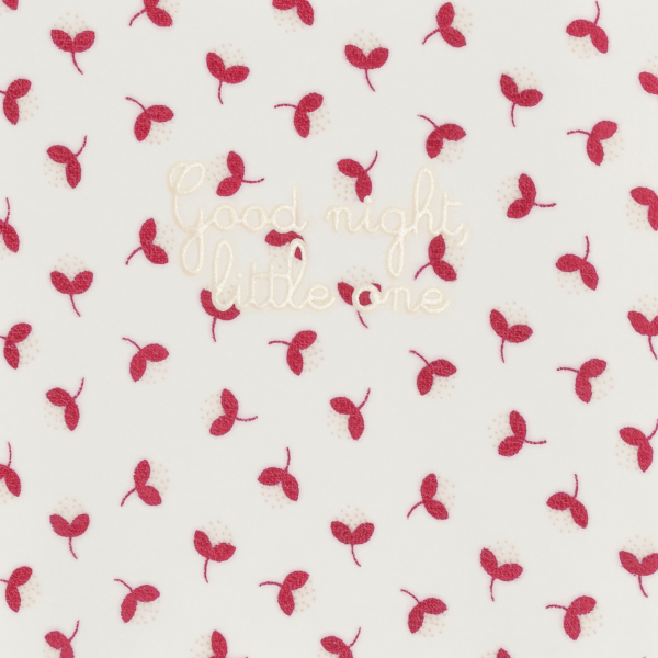 بذلة نوم مخملية برسوم أزهار، باللون الأبيض للفتيات الصغيرات بذلة نوم مخملية برسوم أزهار، باللون الأبيض للفتيات الصغيرات