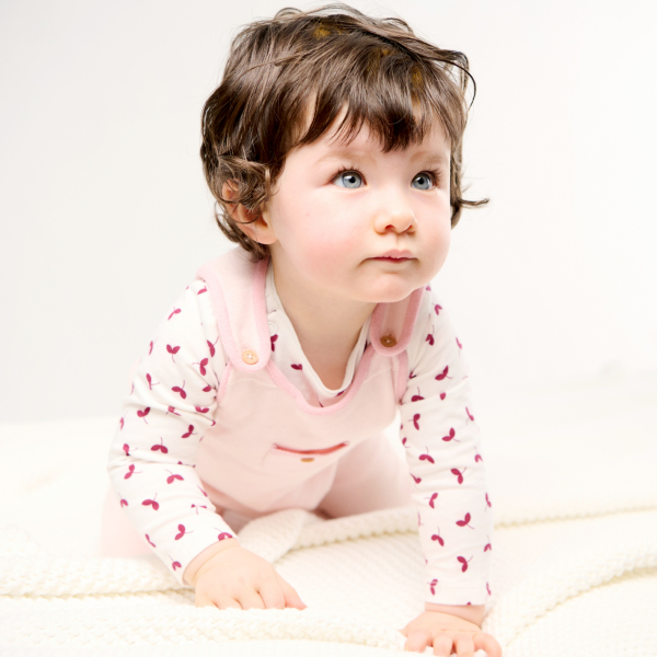 سالوبيت طويل من قماش تريكو وبودي زهري، وردي اللون، للفتاة الصغيرة