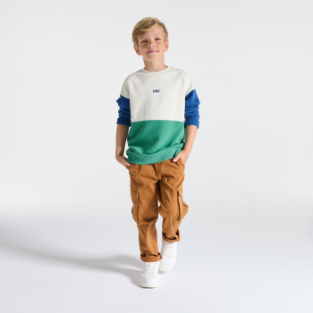 سويت شيرت بتصميم ألوان متداخلة من الصوف الناعم، باللون الأخضر للأولاد.