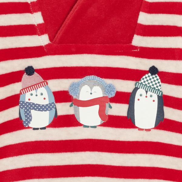 بيجاما باللون الأحمر وبها خطوط، للصبيان الصغار بيجاما باللون الأحمر وبها خطوط، للصبيان الصغار