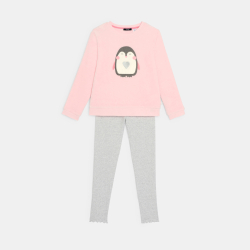 طقم بيجاما باللون الوردي للفتيات