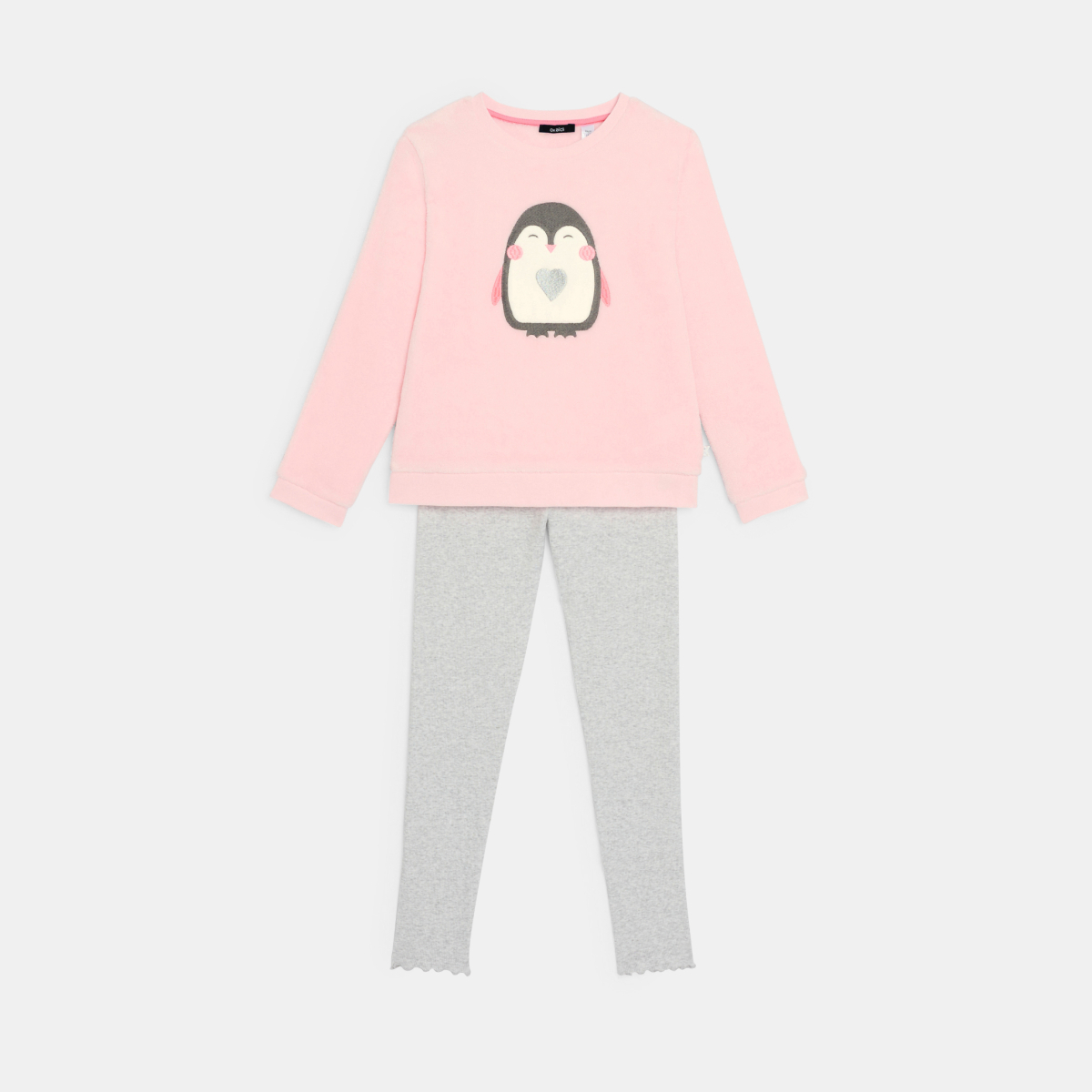 طقم بيجاما باللون الوردي للفتيات طقم بيجاما باللون الوردي للفتيات