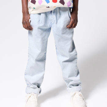 بنطلون مقلم باهت أزرق اللون للأولاد