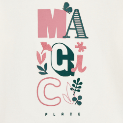 تيشيرت أبيض بأكمام طويلة...