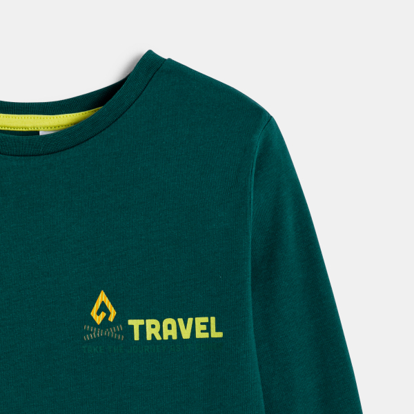 تي شيرت باللون الأخضر ومُزيَّن برسمة، للفتيان تي شيرت باللون الأخضر ومُزيَّن برسمة، للفتيان