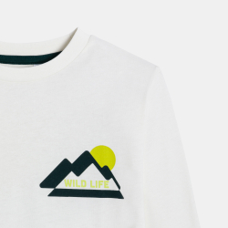 T-shirt blanc à motif garçon