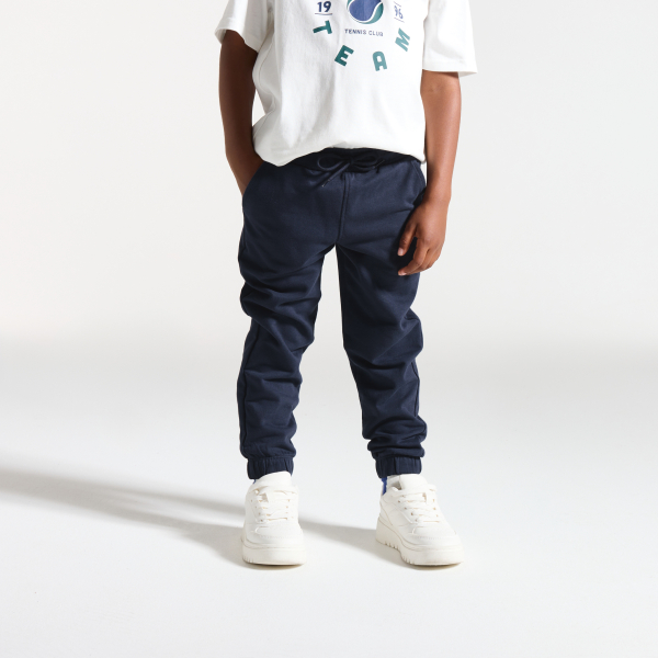 بنطال ركض من الصوف الناعم  باللون الأزرق الفاتح للفتيان بنطال ركض من الصوف الناعم  باللون الأزرق الفاتح للفتيان