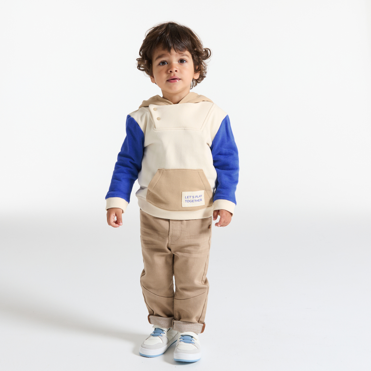 سويت شيرت من الصوف بغطاء رأس، أرزق اللون للأولاد سويت شيرت من الصوف بغطاء رأس، أرزق اللون للأولاد