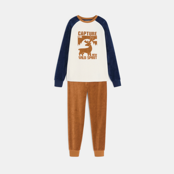 بيجاما من قطعتين باللون الأزرق، من المخمل ومُزينة برسمة غزال، للفتيان بيجاما من قطعتين باللون الأزرق، من المخمل ومُزينة برسمة غزال، للفتيان