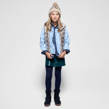 سترة ذهبية اللون بدون أكمام وبغطاء رأس للفتيات