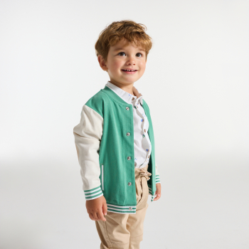 جاكيت تيدي مرسوم عليها فواكه خضراء اللون، للصبي الصغير