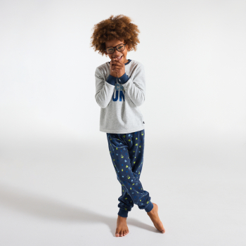 بيجاما من قطعتين للفتيات، من المخمل الرمادي وتحمل رسالة مطبوعة